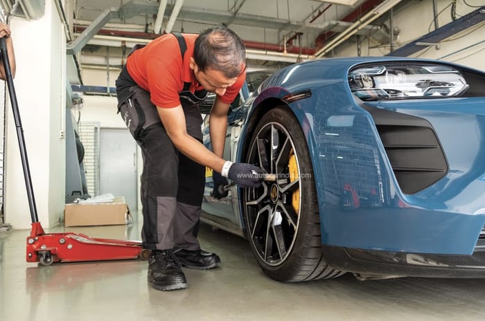 Porsche Taycan BIC EV record